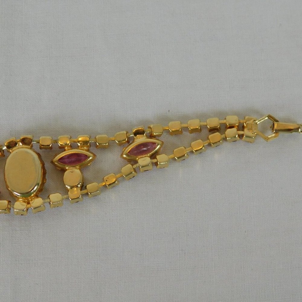 Pink White Crystal Bracelet Unsigned Gold Tone Textured Clasp 7" Long Juliana? - Picture 8 of 9
